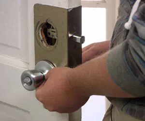 Capitol Locksmith Service Northford, CT 203-350-2338 Capitol Locksmith Service Northford, CT 203-350-2338 - locksmith-12